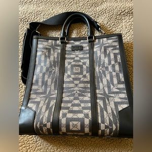 Gucci Print Messenger Tote